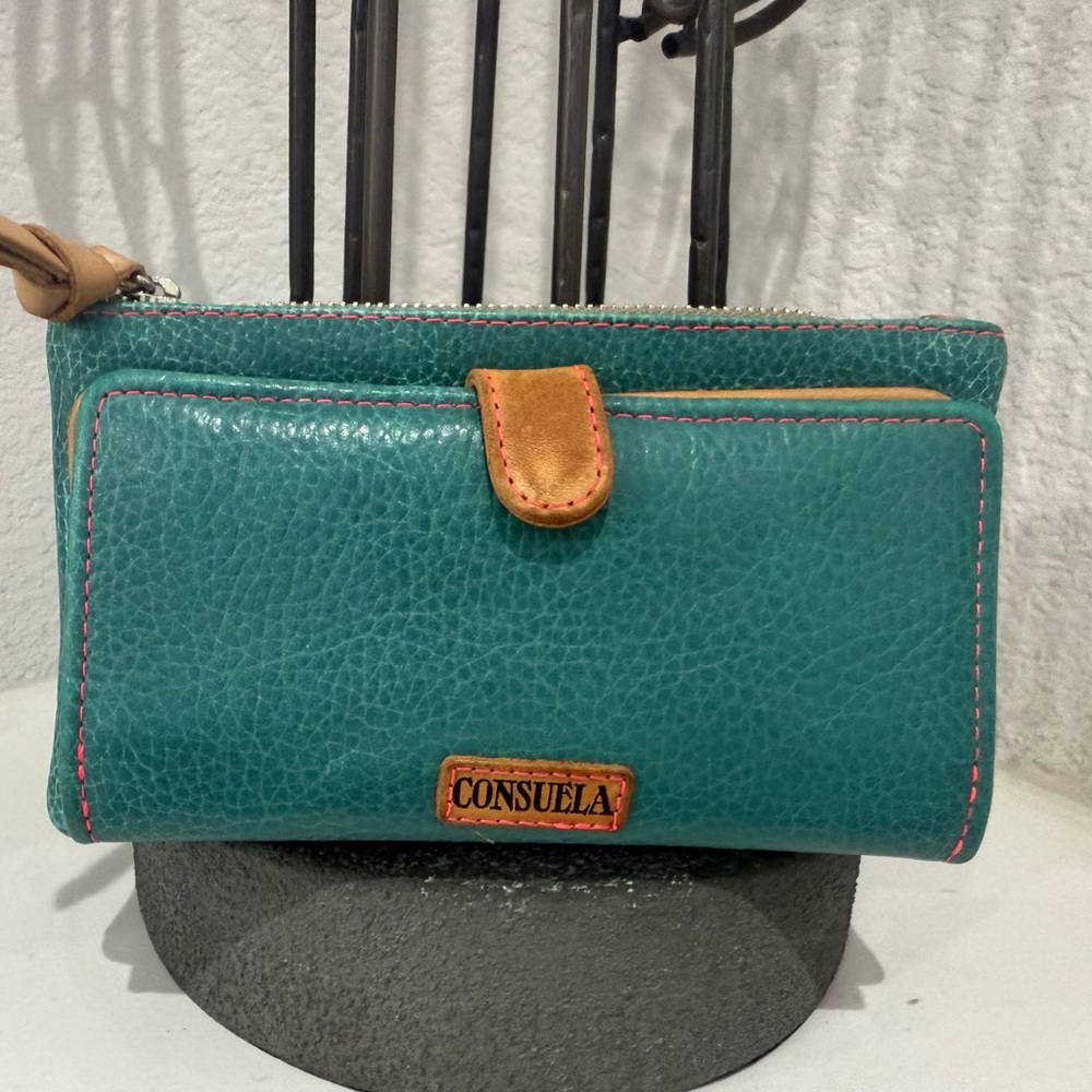 Consuela Slim Wallet